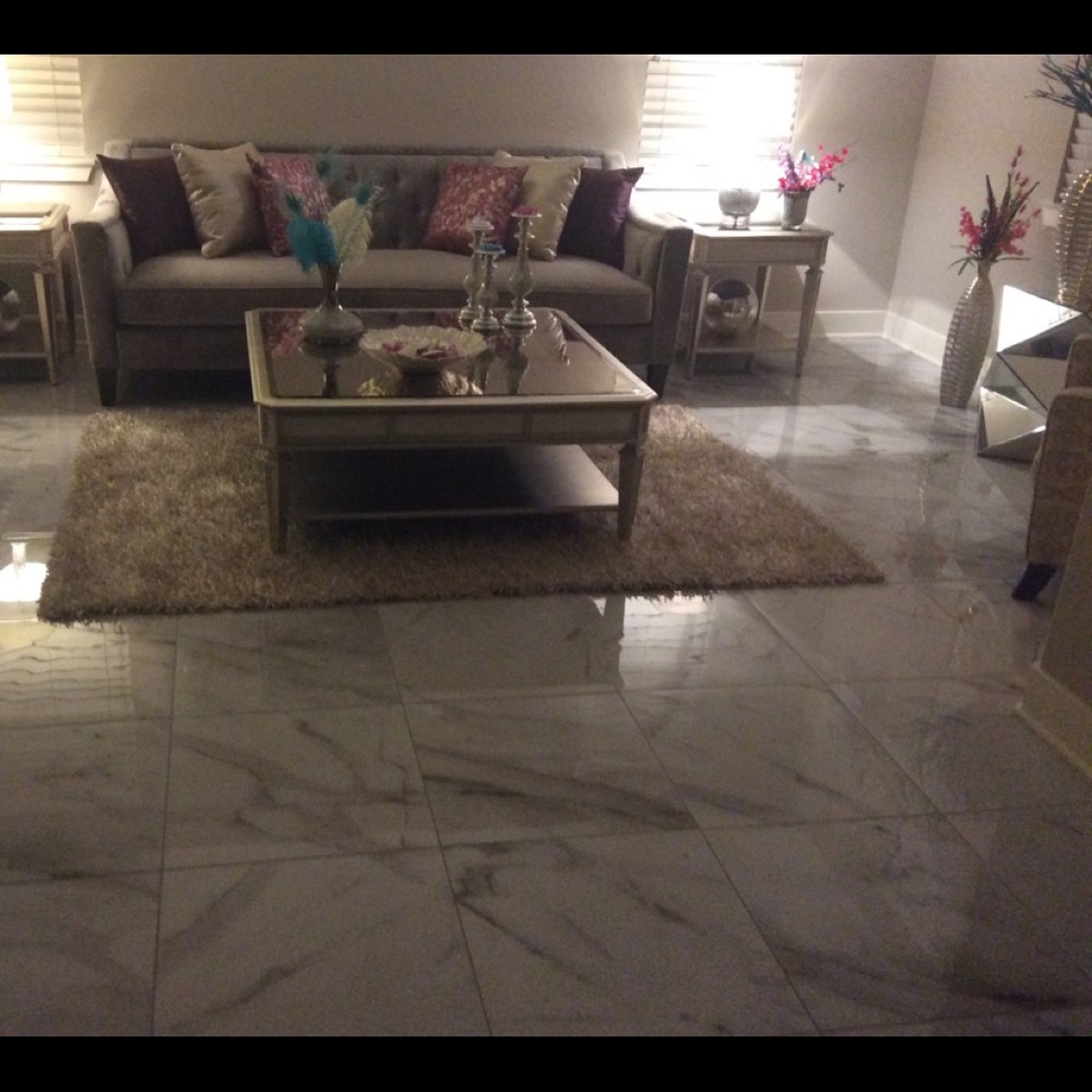 Meet your Posher, Vernona